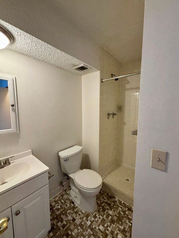 1400 Millersport Hwy ##323 - Photo 6 of 16