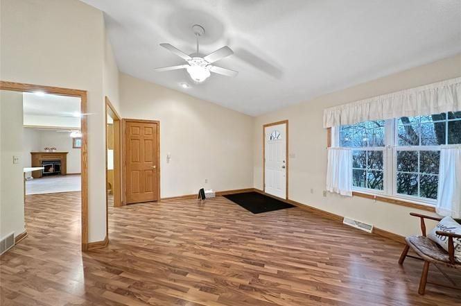 3002 Mckee Rd - Photo 5 of 20