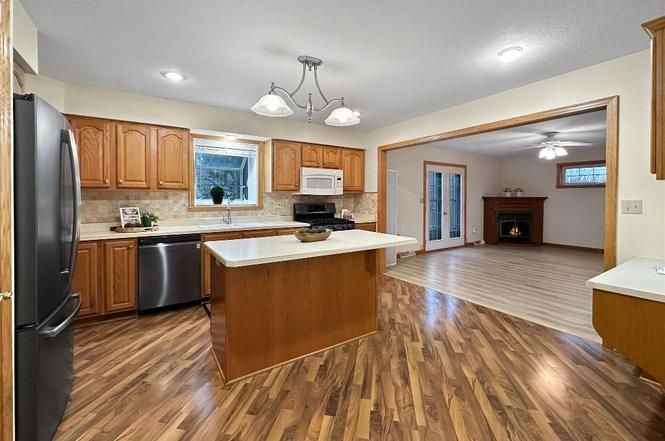 3002 Mckee Rd - Photo 6 of 20