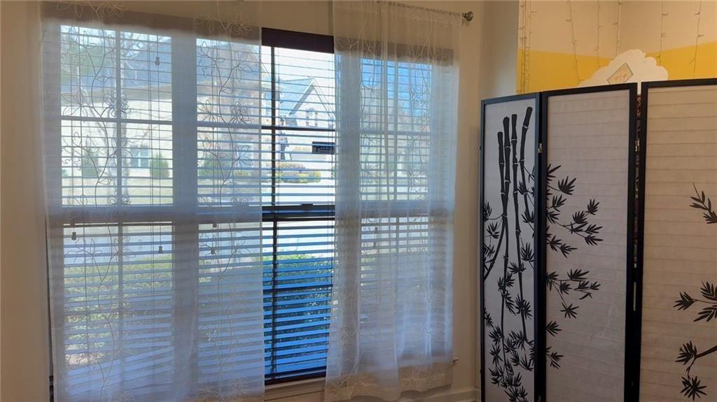 6940 Rocking Horse Ln - Photo 4 of 32