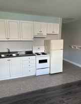 325 Saguenay Ave - Photo 1 of 1