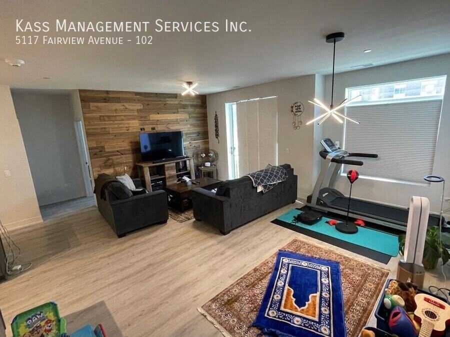 5117 Fairview Avenue Downers Grove IL 60515 - Photo 6 of 15
