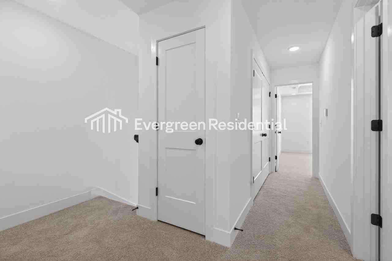 7021 Nw 82nd Ter - Photo 3 of 26