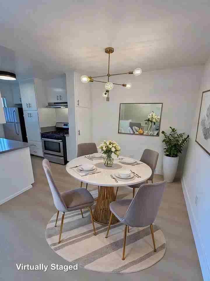 745 N Edinburgh Ave - Photo 5 of 32