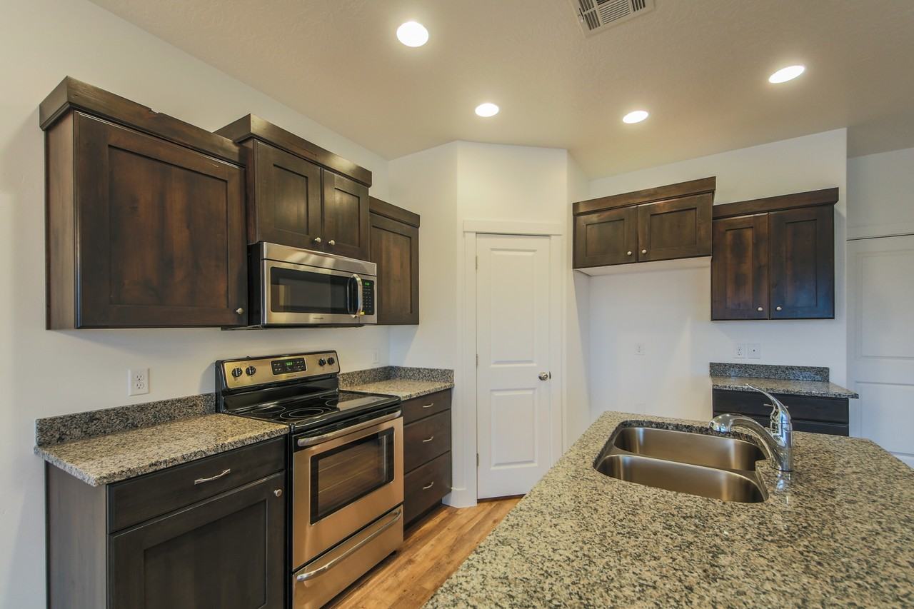 3127 East 2840 South - Photo 6 of 23