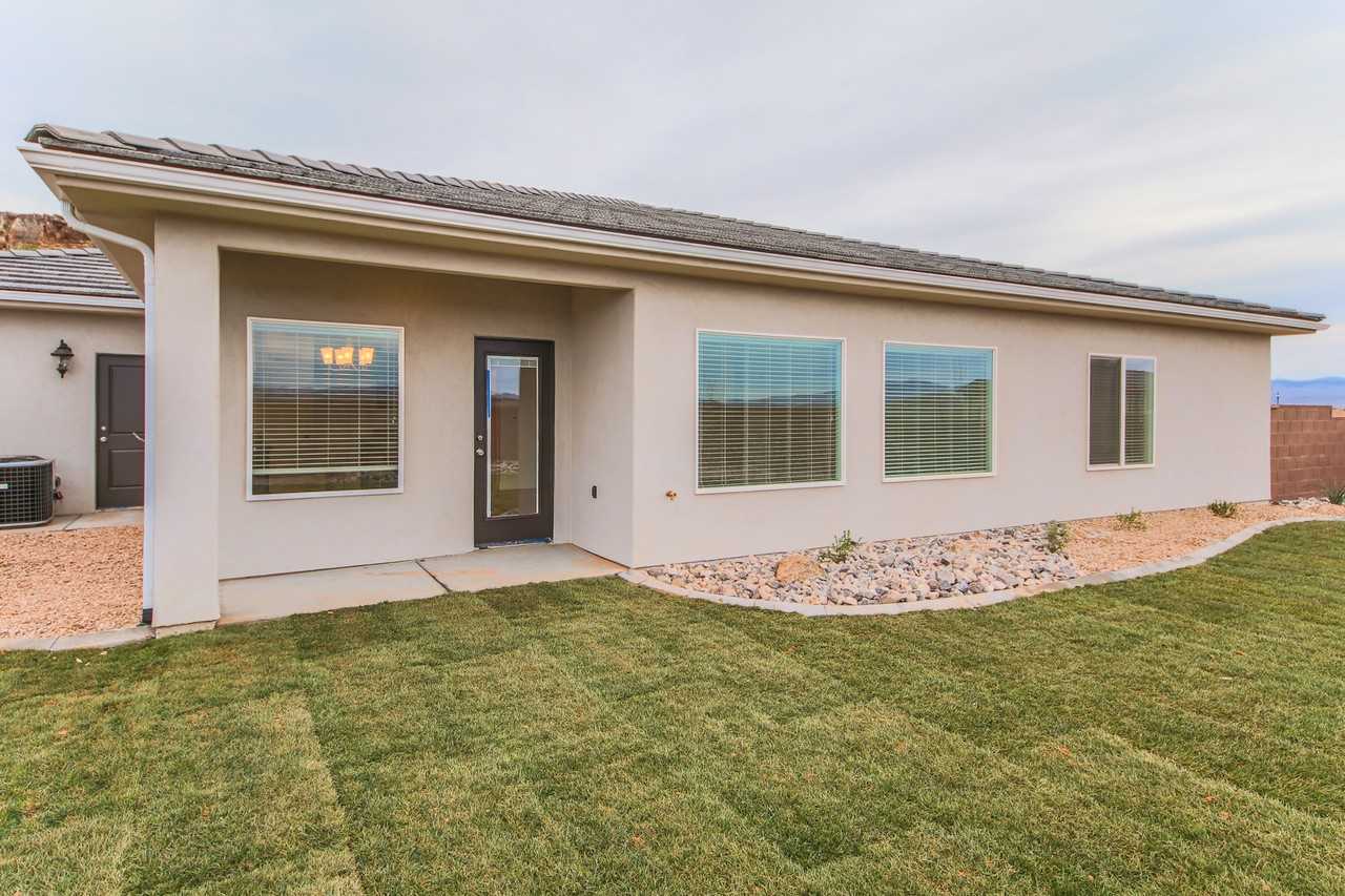 3127 East 2840 South - Photo 3 of 23