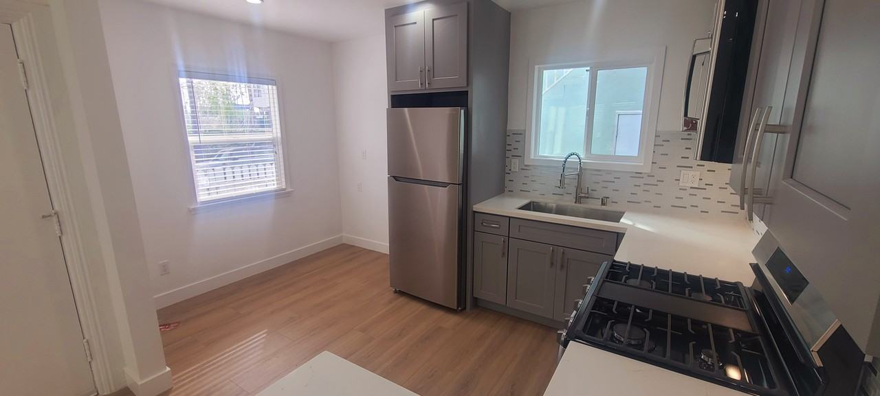 2130 Linden Avenue #2130 - Photo 6 of 17