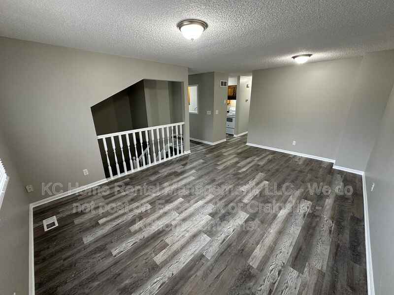 1259 N Petzold Dr #B - Photo 4 of 27