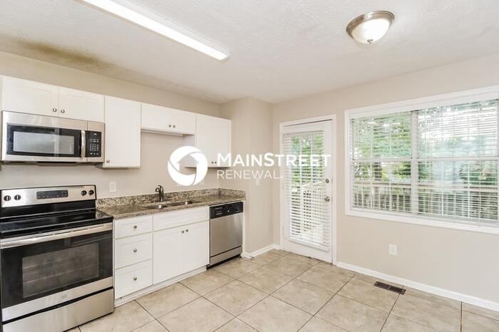 4361 Wesley Pl - Photo 5 of 17