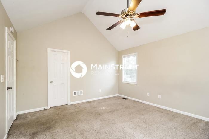 4361 Wesley Pl - Photo 6 of 17