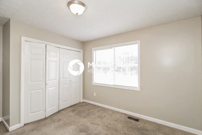 4361 Wesley Pl - Photo 7 of 17