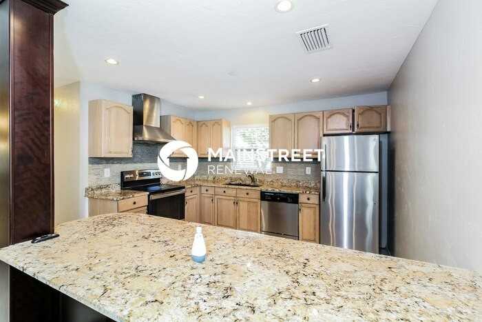 4036 Waikiki Dr - Photo 6 of 16