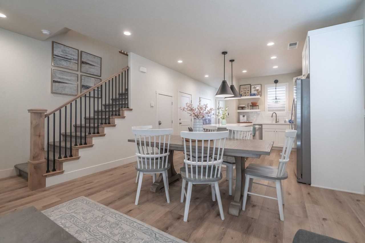 518 E Bailey Ln #7 - Photo 6 of 31