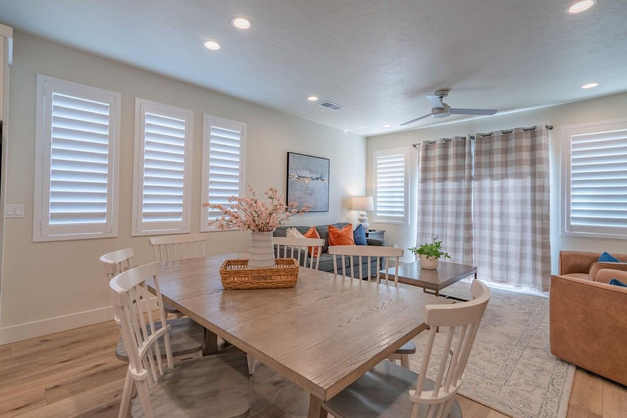 518 E Bailey Ln #7 - Photo 7 of 31