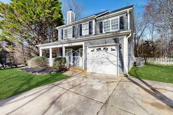 8728 Brampton Dr - Photo 2 of 27