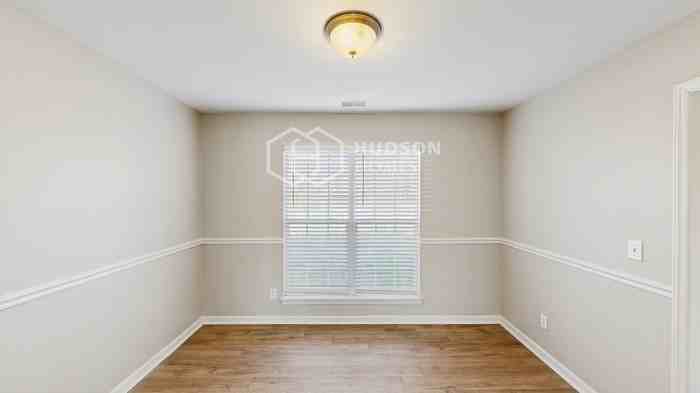 8728 Brampton Dr - Photo 6 of 27