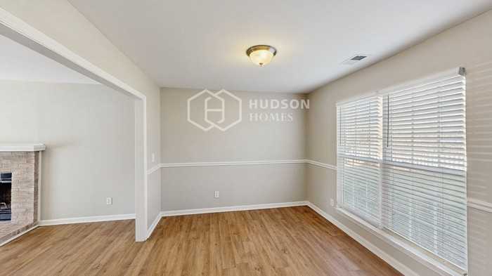 8728 Brampton Dr - Photo 7 of 27