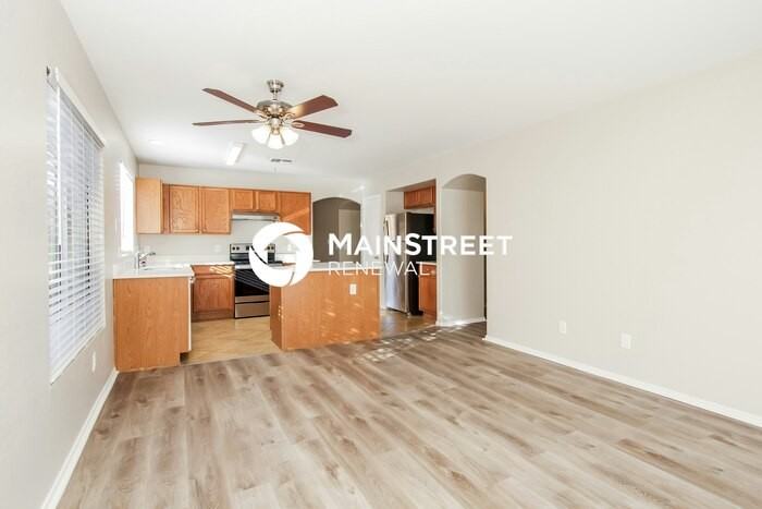 12137 W Flores Dr - Photo 5 of 16