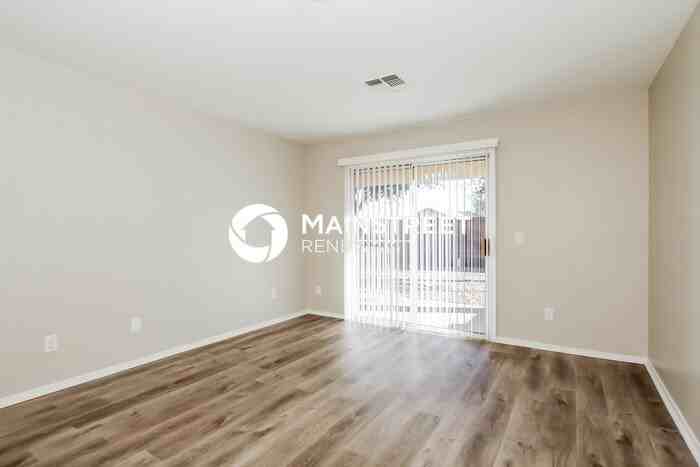 12137 W Flores Dr - Photo 6 of 16