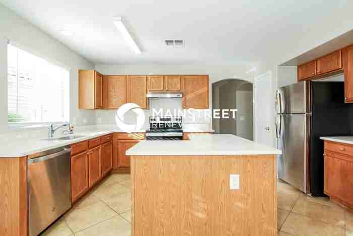 12137 W Flores Dr - Photo 7 of 16
