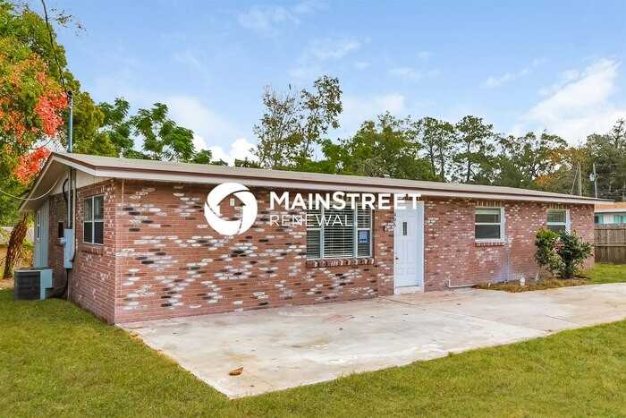 495 Sigsbee Rd - Photo 4 of 16