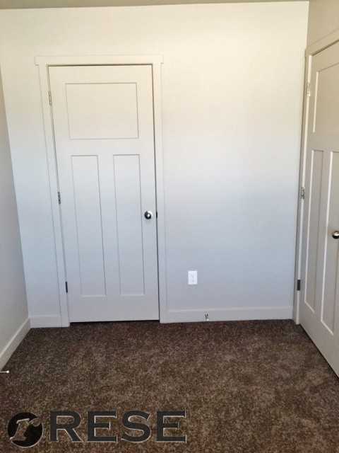 734 E 150 N - Photo 7 of 25