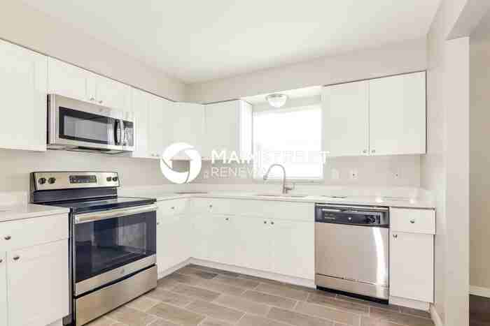 6611 Dorchester Rd - Photo 5 of 16