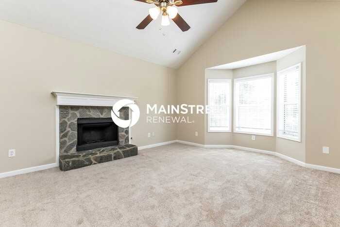 2180 Castle Royale Dr - Photo 2 of 17