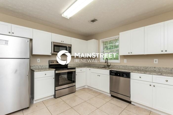 2180 Castle Royale Dr - Photo 5 of 17