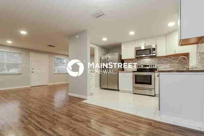 3040 Brompton Dr - Photo 7 of 16