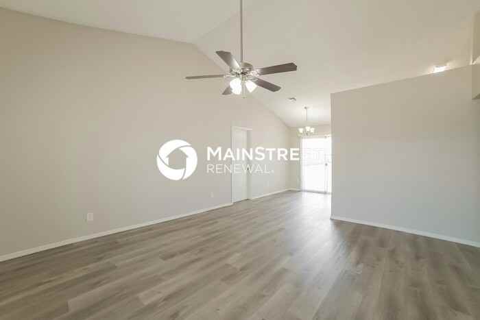 8538 W Columbine Dr - Photo 3 of 16