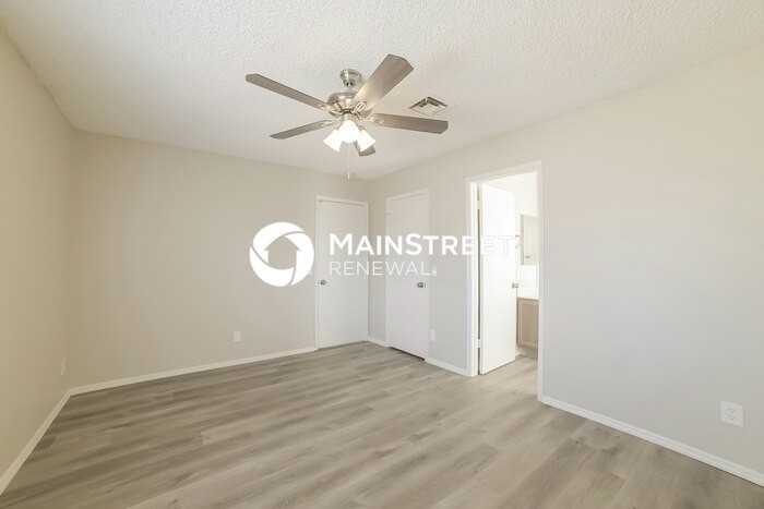 8538 W Columbine Dr - Photo 7 of 16