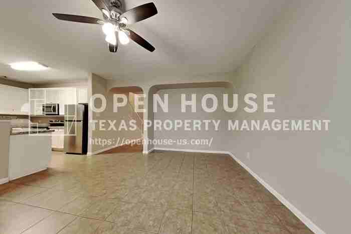 21415 Flower Valley Cir - Photo 5 of 22