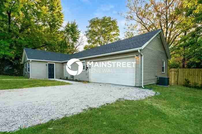 1618 S 30th St #A - Photo 3 of 16