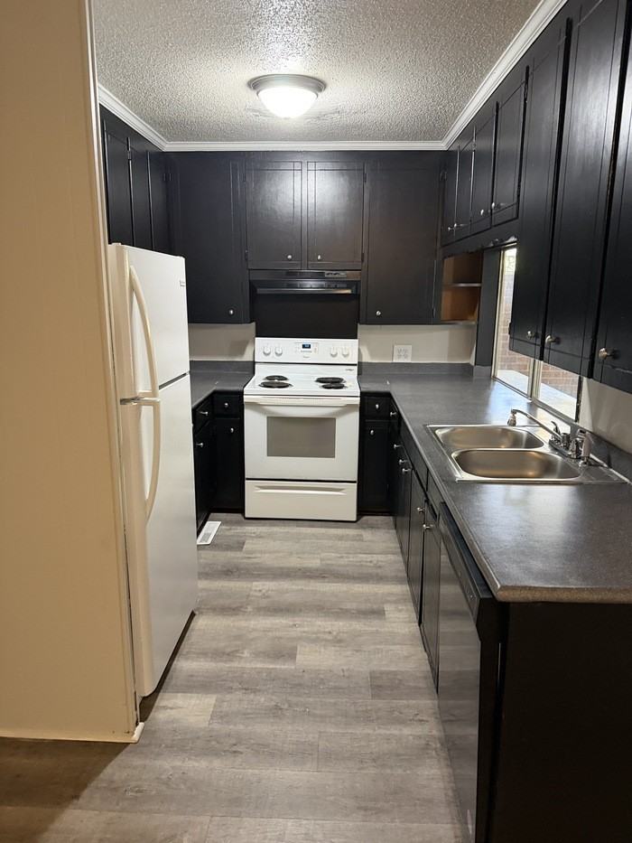 230 S Link Ave #230 - Photo 5 of 11