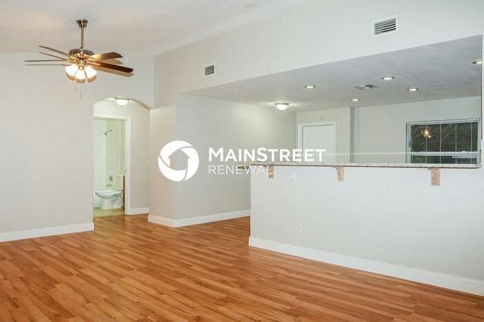 2036 Walsh Ave Se - Photo 3 of 16