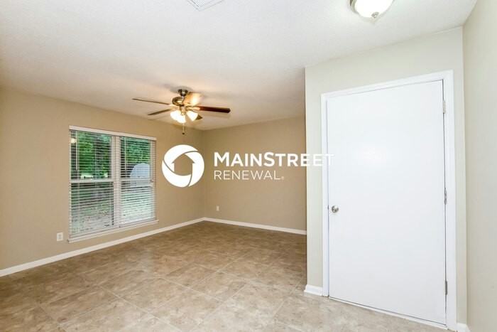 6022 Woodthrush Dr - Photo 3 of 16