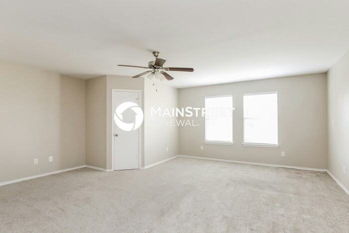 2206 Midbury Dr - Photo 6 of 17