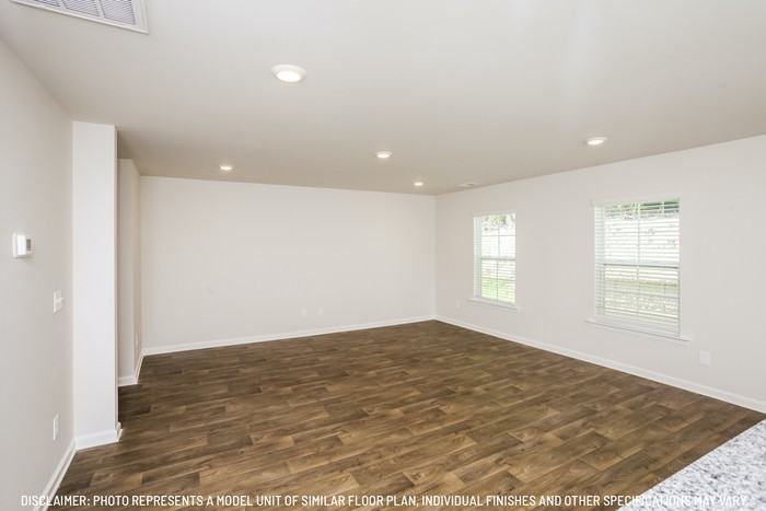 216 Bowery Breeze Way - Photo 3 of 14