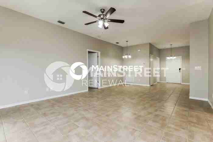 918 Grand Canyon Dr - Photo 4 of 16