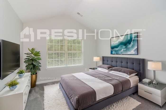 7811 Bell Tower Ln - Photo 7 of 16