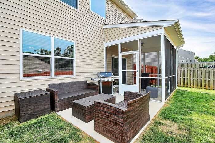 225 Kingston Dr - Photo 5 of 32