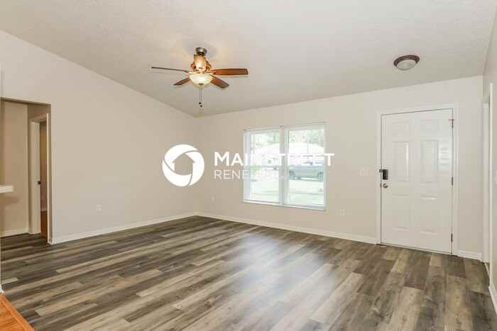 258 Charles Ave - Photo 3 of 16