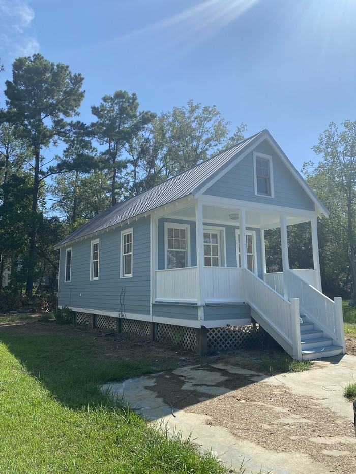 6183 W Grenada St - Photo 2 of 10