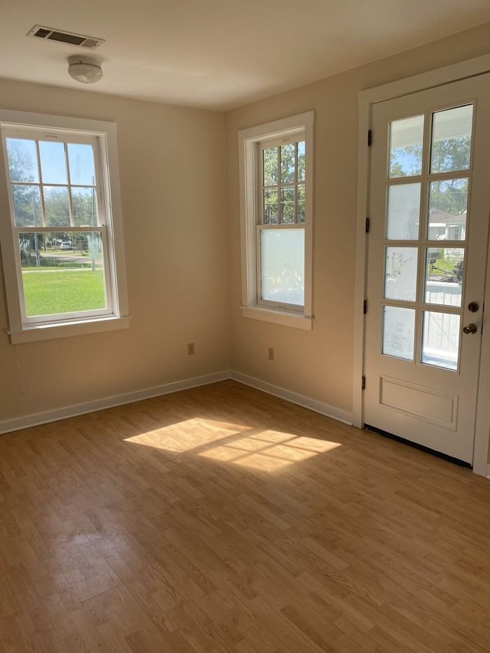 6183 W Grenada St - Photo 5 of 10