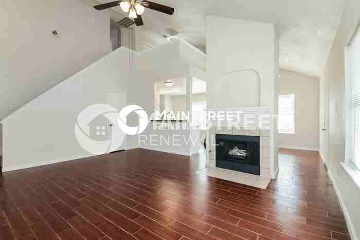 4602 Lee Hutson Ln - Photo 7 of 17