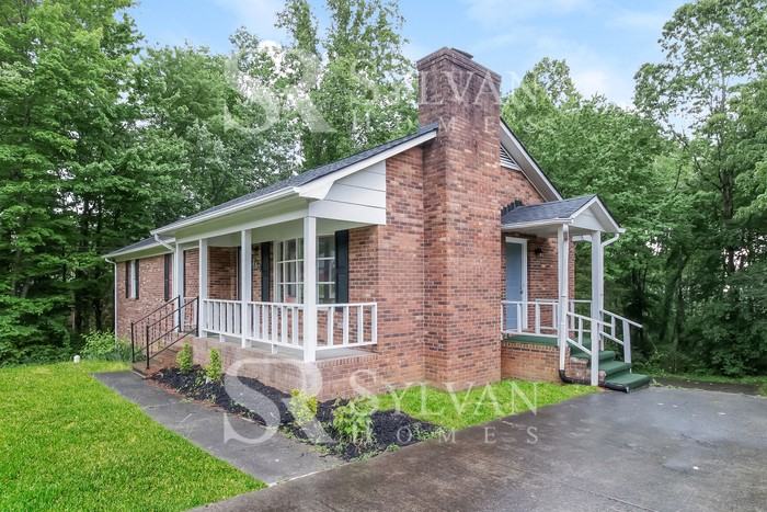740 Motor Rd - Photo 2 of 15