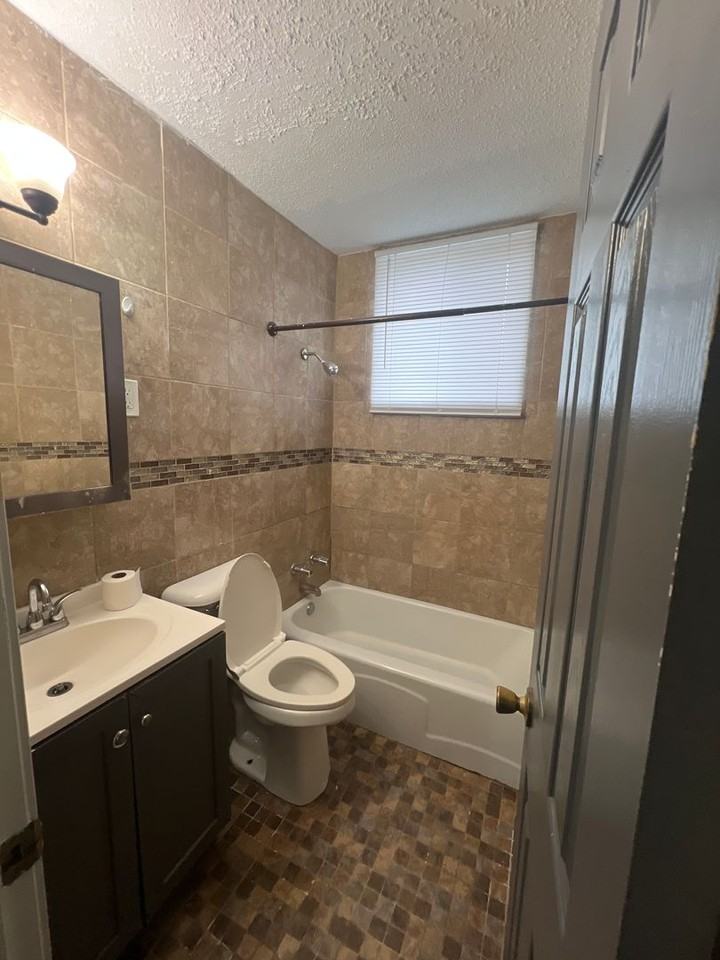 Princeton Place Apts - 467 - Photo 3 of 5