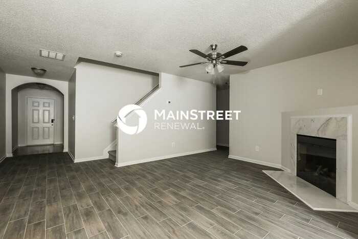 5280 Hanover St - Photo 4 of 17