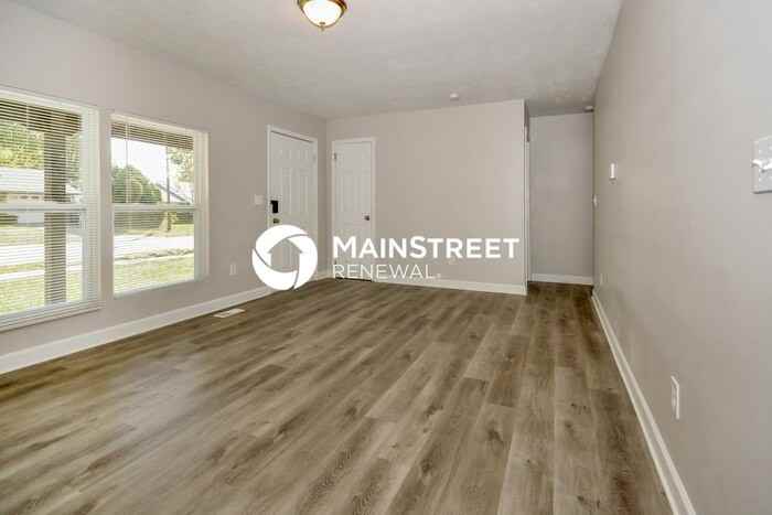 4038 Whitaker Dr - Photo 3 of 15